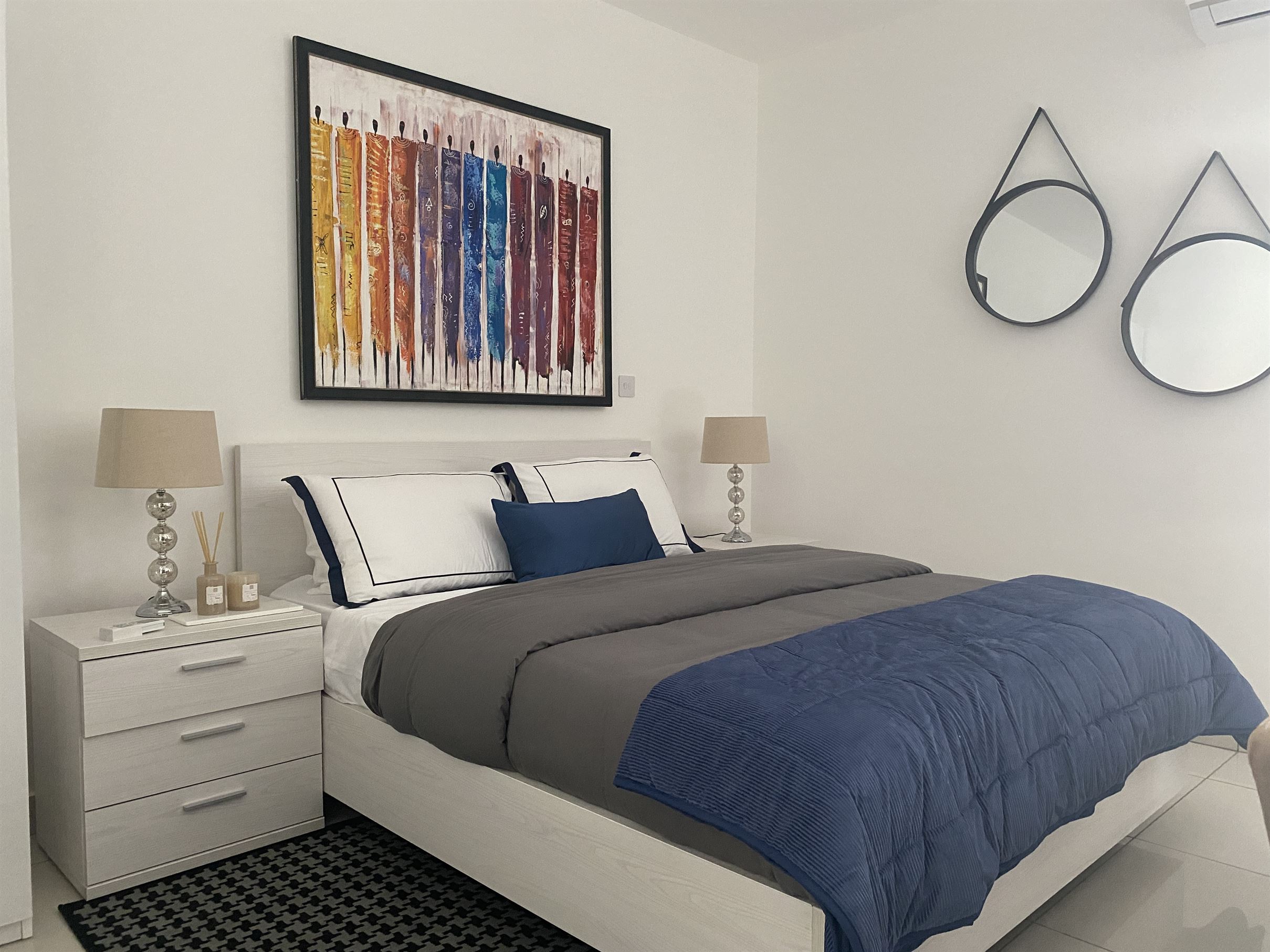 Cliffside Apartment, Airport Residential