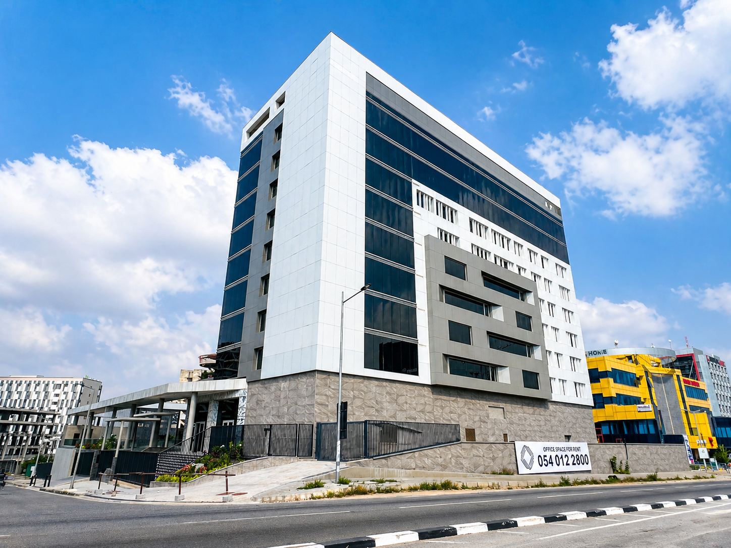 Cliffside Apartment, Airport Residential