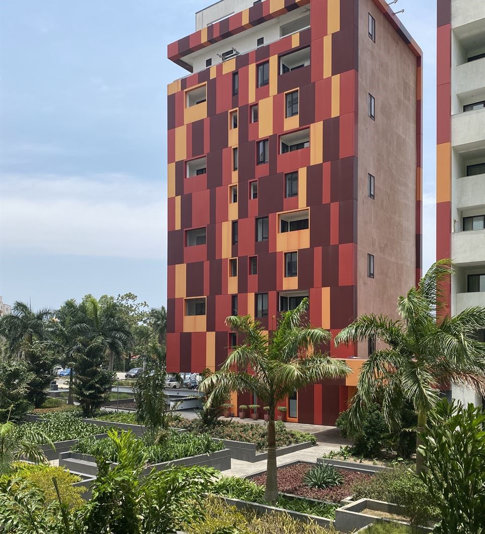Cliffside Apartment, Airport Residential