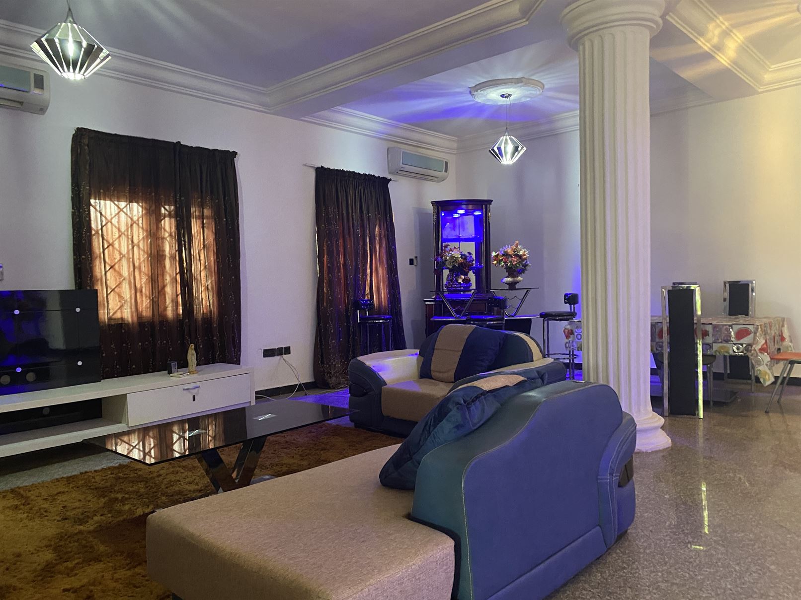 Cliffside Apartment, Airport Residential