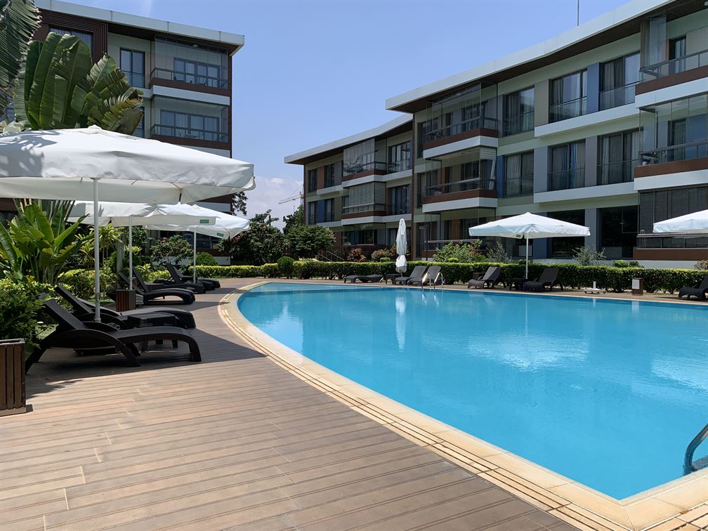 Cliffside Apartment, Airport Residential