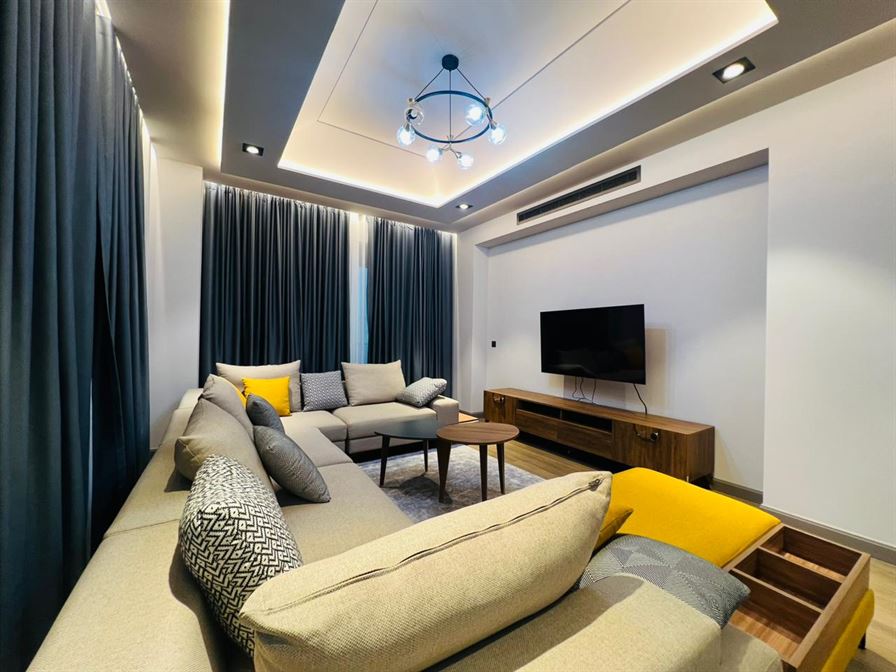 Cliffside Apartment, Airport Residential
