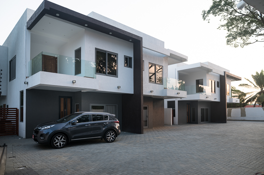 Cliffside Apartment, Airport Residential