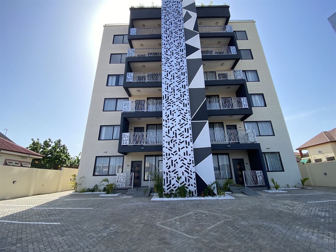 Cliffside Apartment, Airport Residential