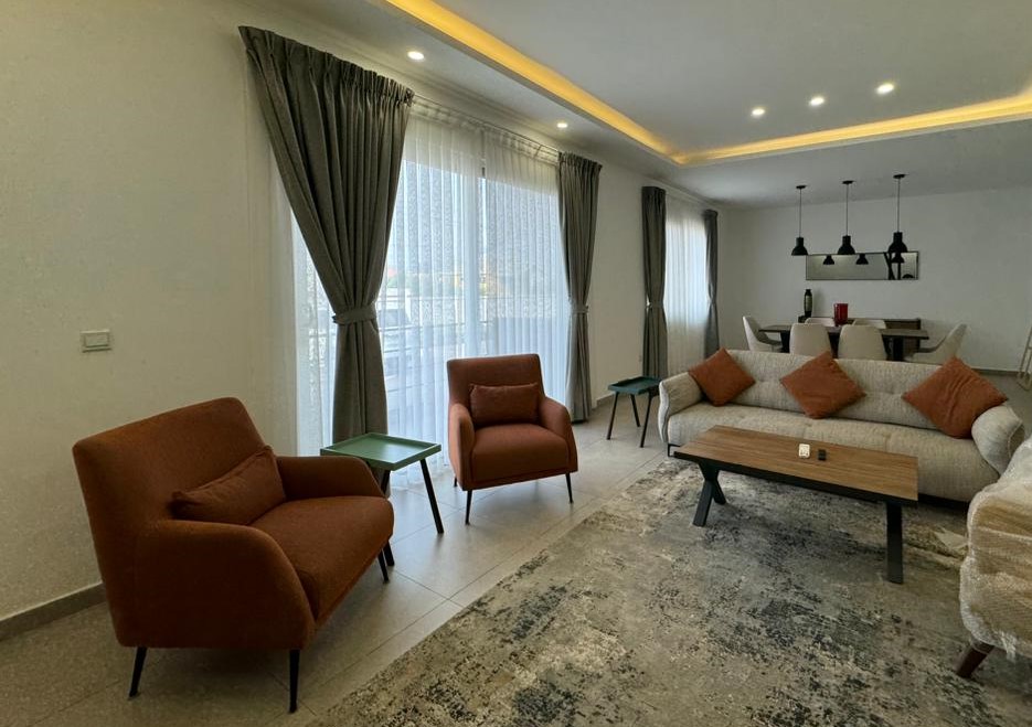 Cliffside Apartment, Airport Residential