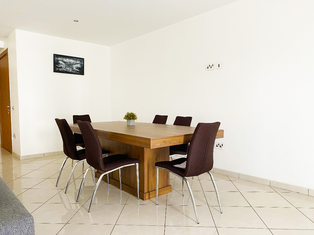Cliffside Apartment, Airport Residential