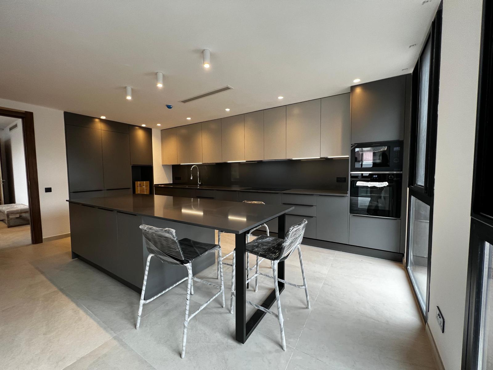 Cliffside Apartment, Airport Residential