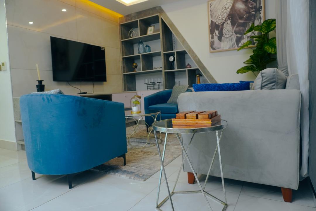 Cliffside Apartment, Airport Residential