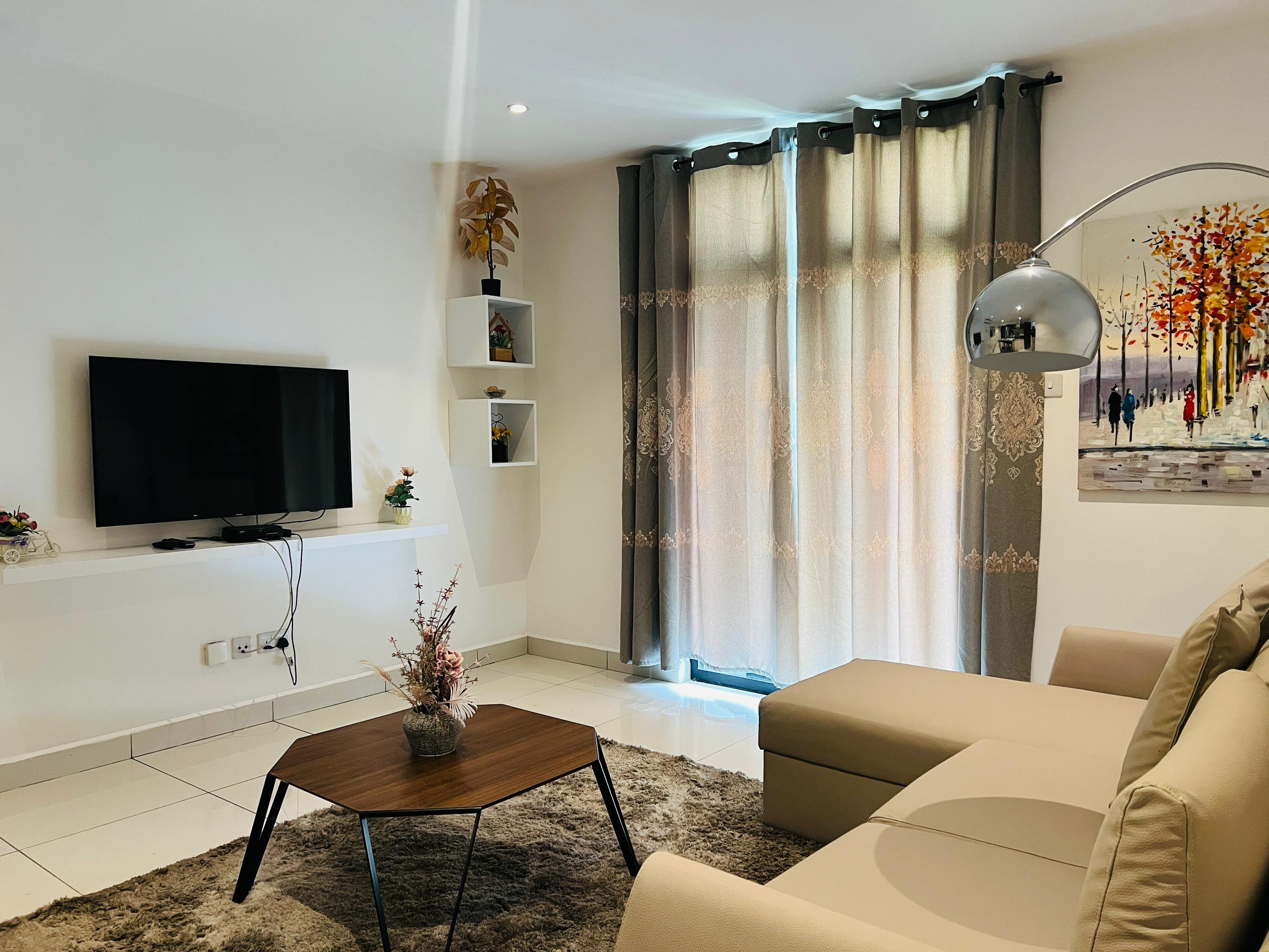 Cliffside Apartment, Airport Residential