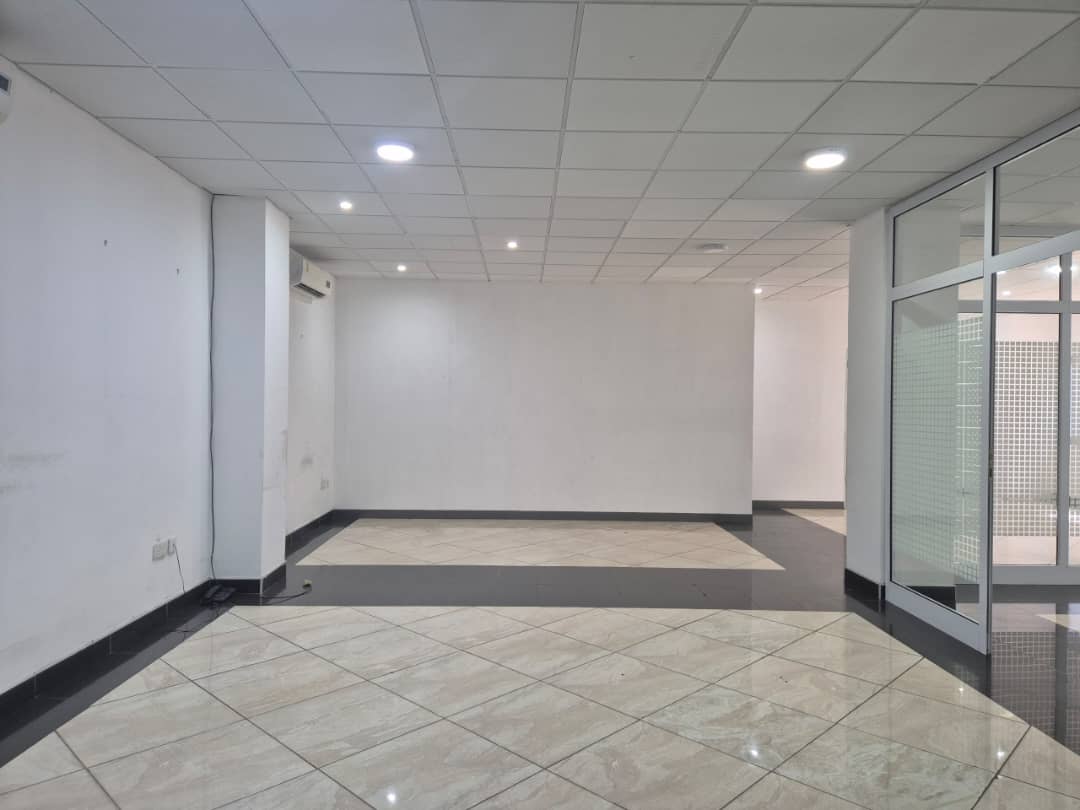 Cliffside Apartment, Airport Residential
