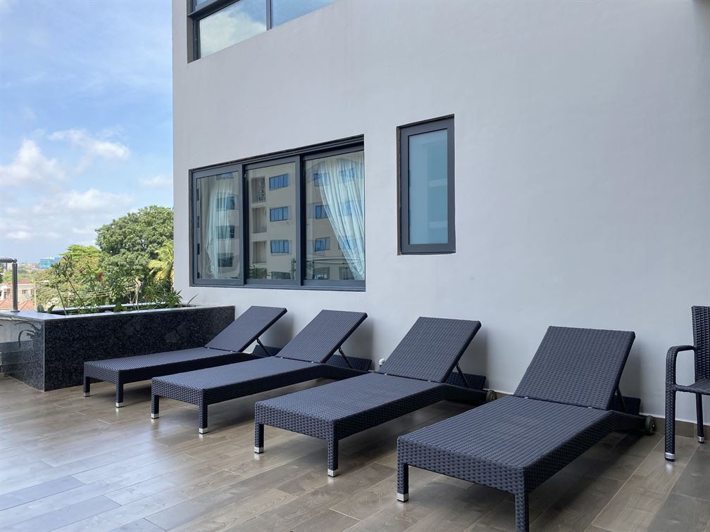 Cliffside Apartment, Airport Residential