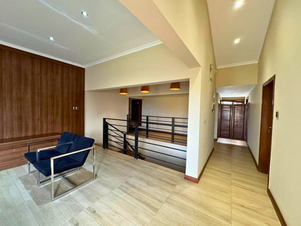 The Hamlet - main view