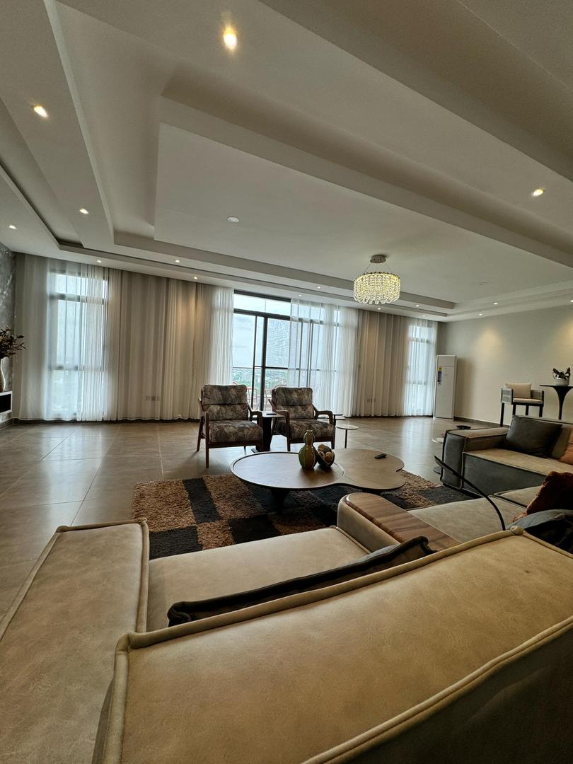 Cliffside Apartment, Airport Residential
