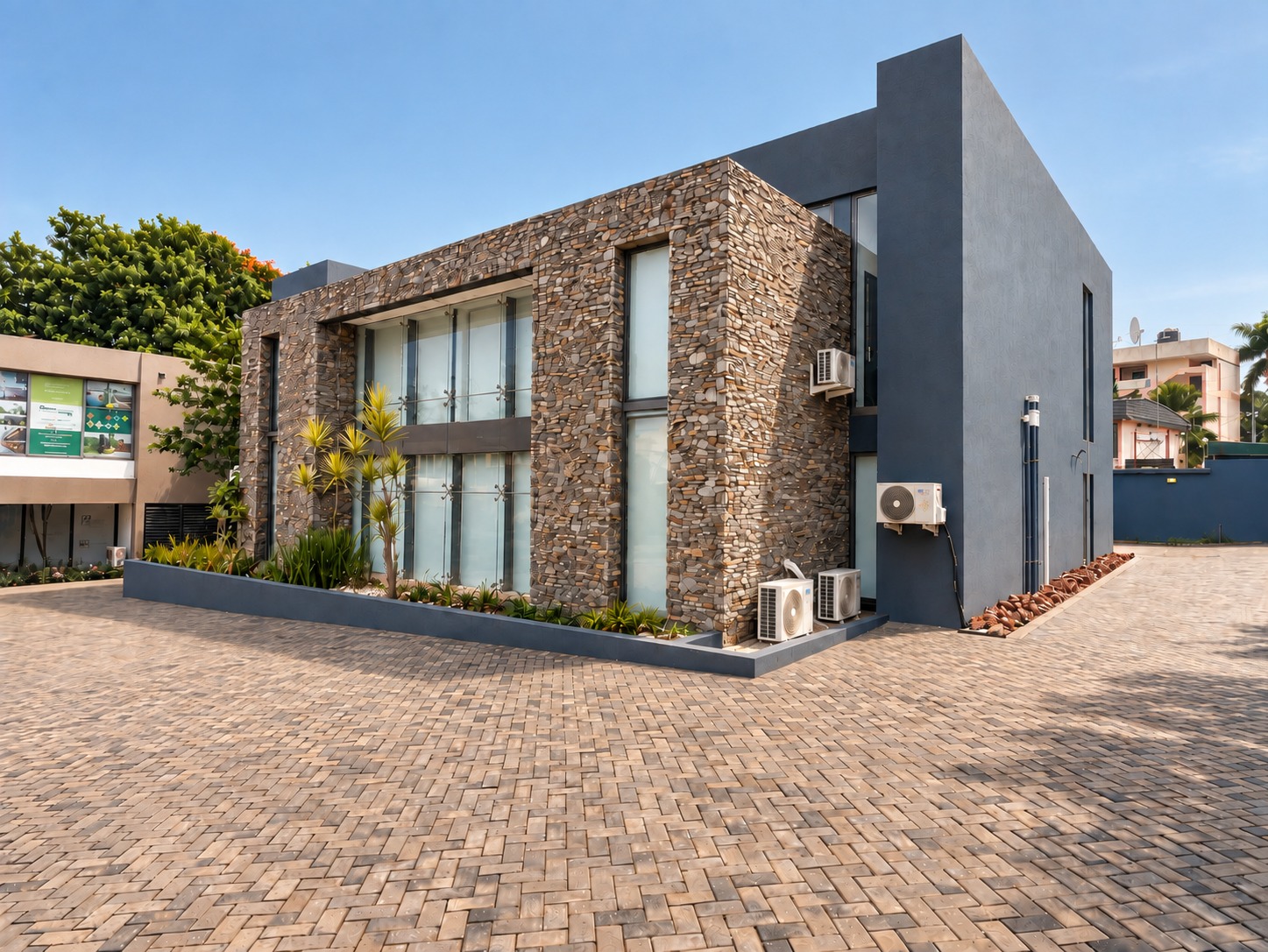 Cliffside Apartment, Airport Residential