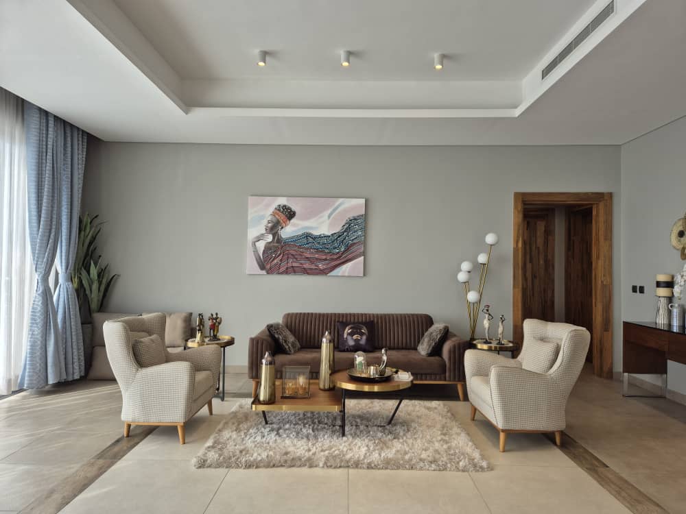Cliffside Apartment, Airport Residential