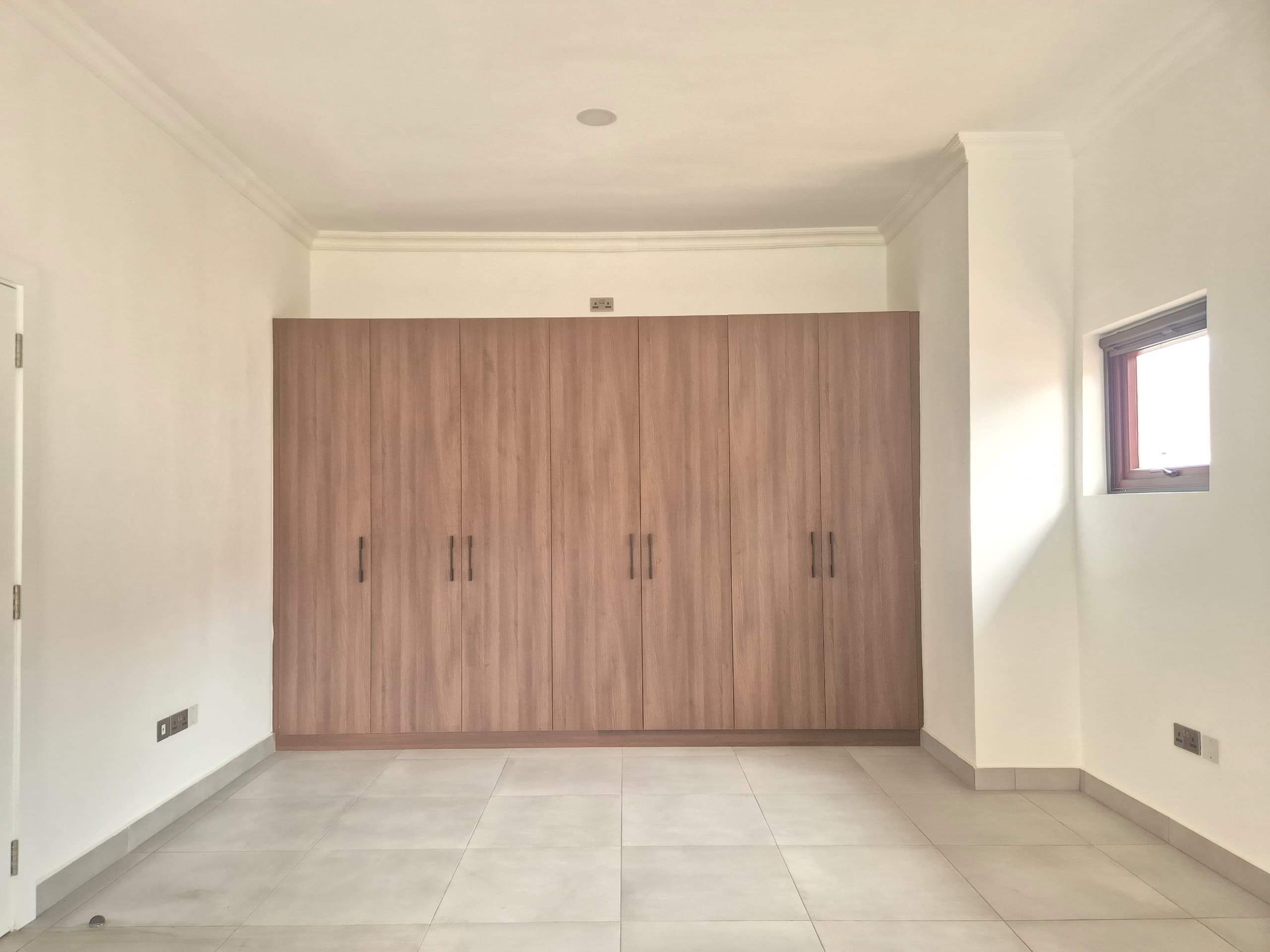 The Hamlet - main view