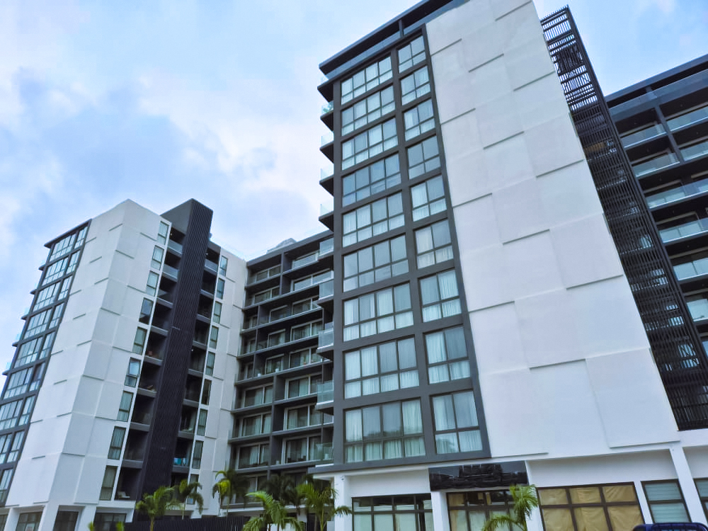 Cliffside Apartment, Airport Residential