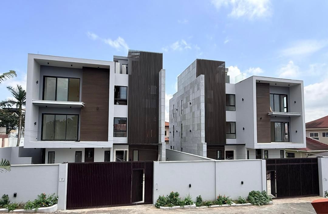 Cliffside Apartment, Airport Residential