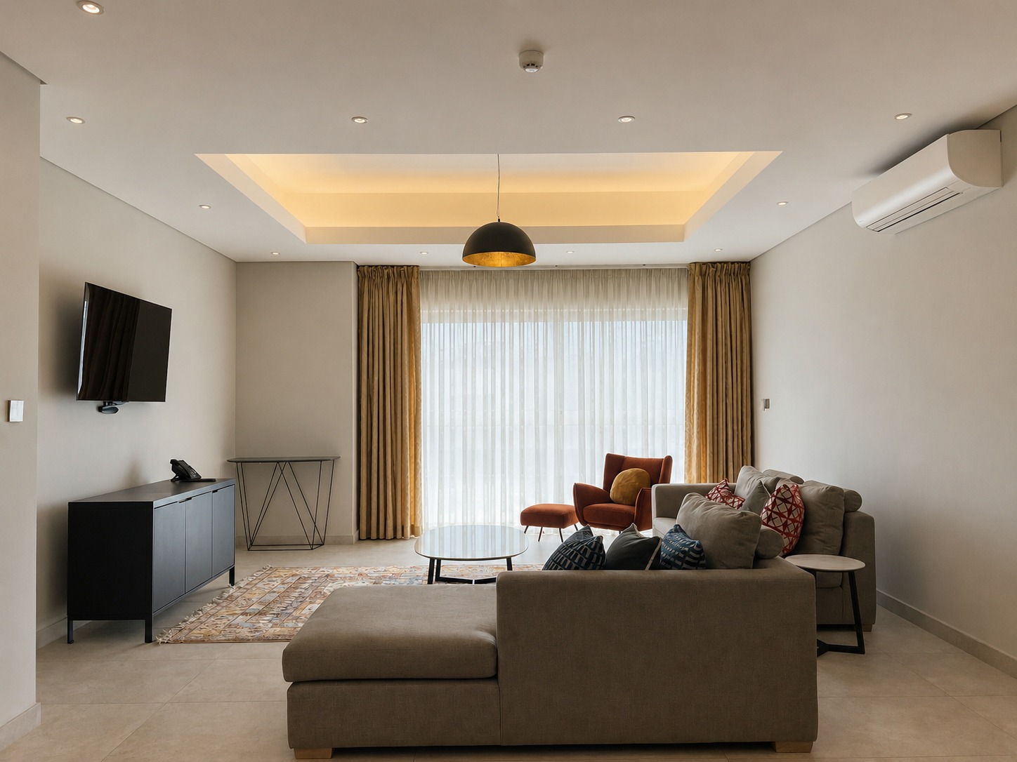 Cliffside Apartment, Airport Residential