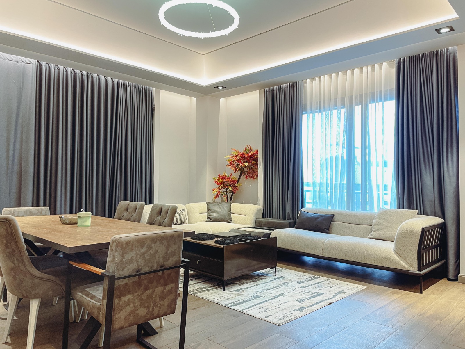 Cliffside Apartment, Airport Residential