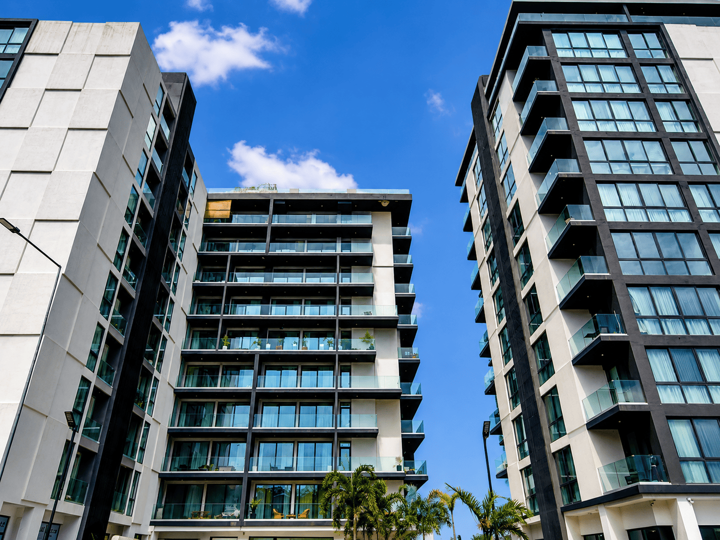 Cliffside Apartment, Airport Residential