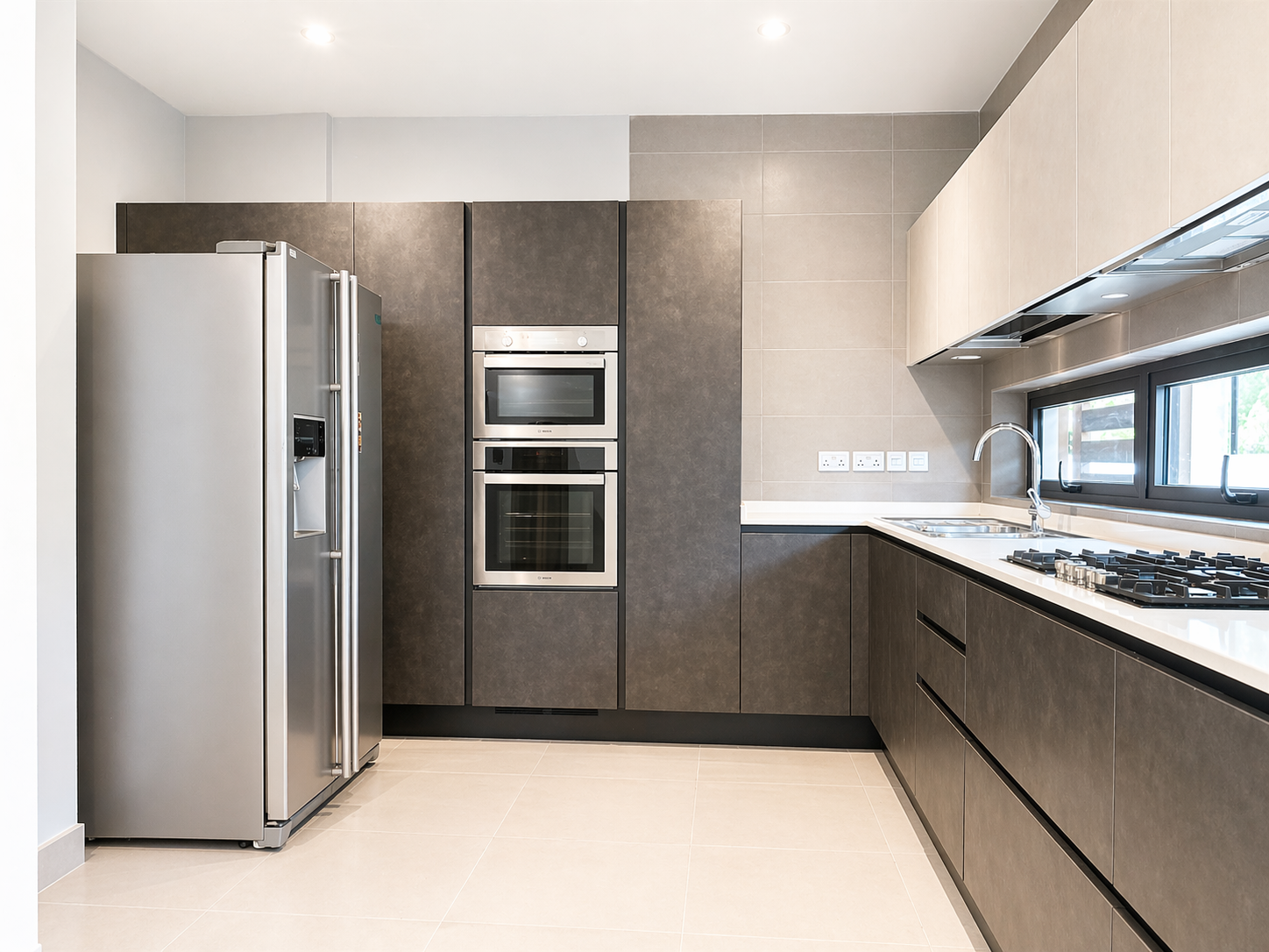 Cliffside Apartment, Airport Residential