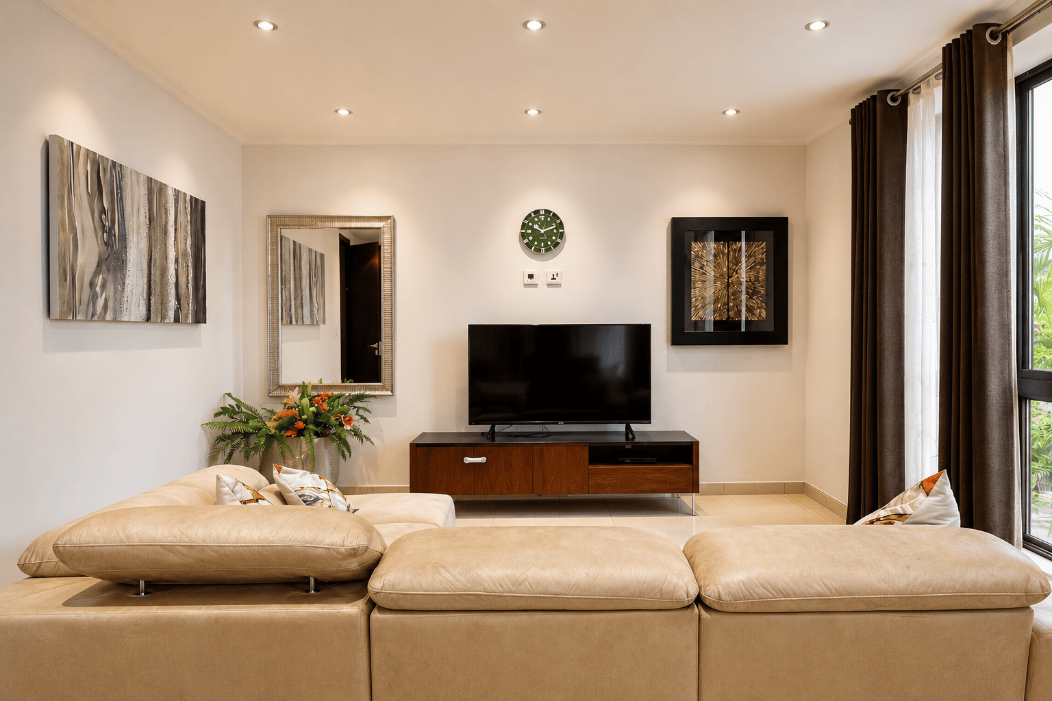 Cliffside Apartment, Airport Residential