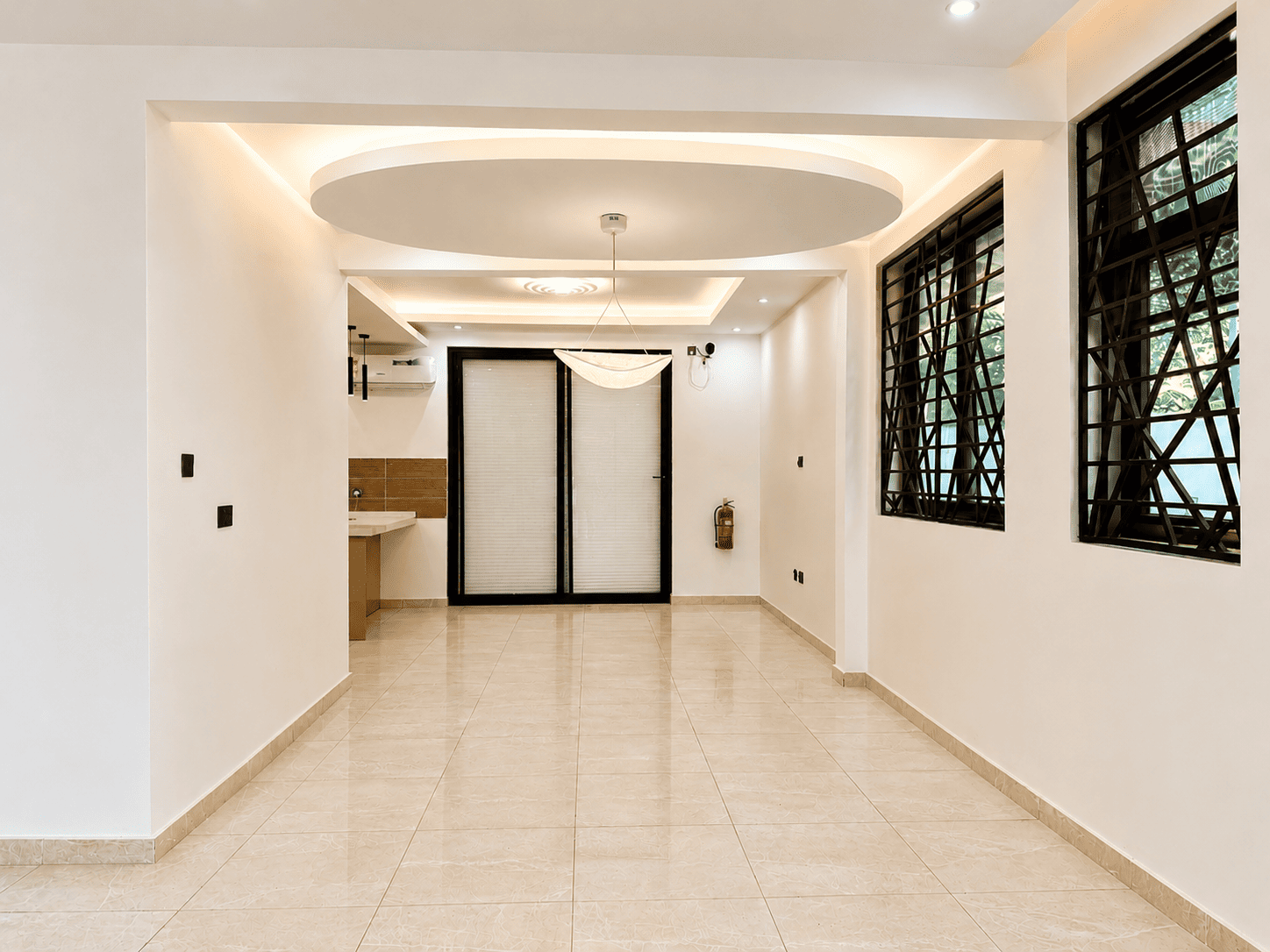Cliffside Apartment, Airport Residential