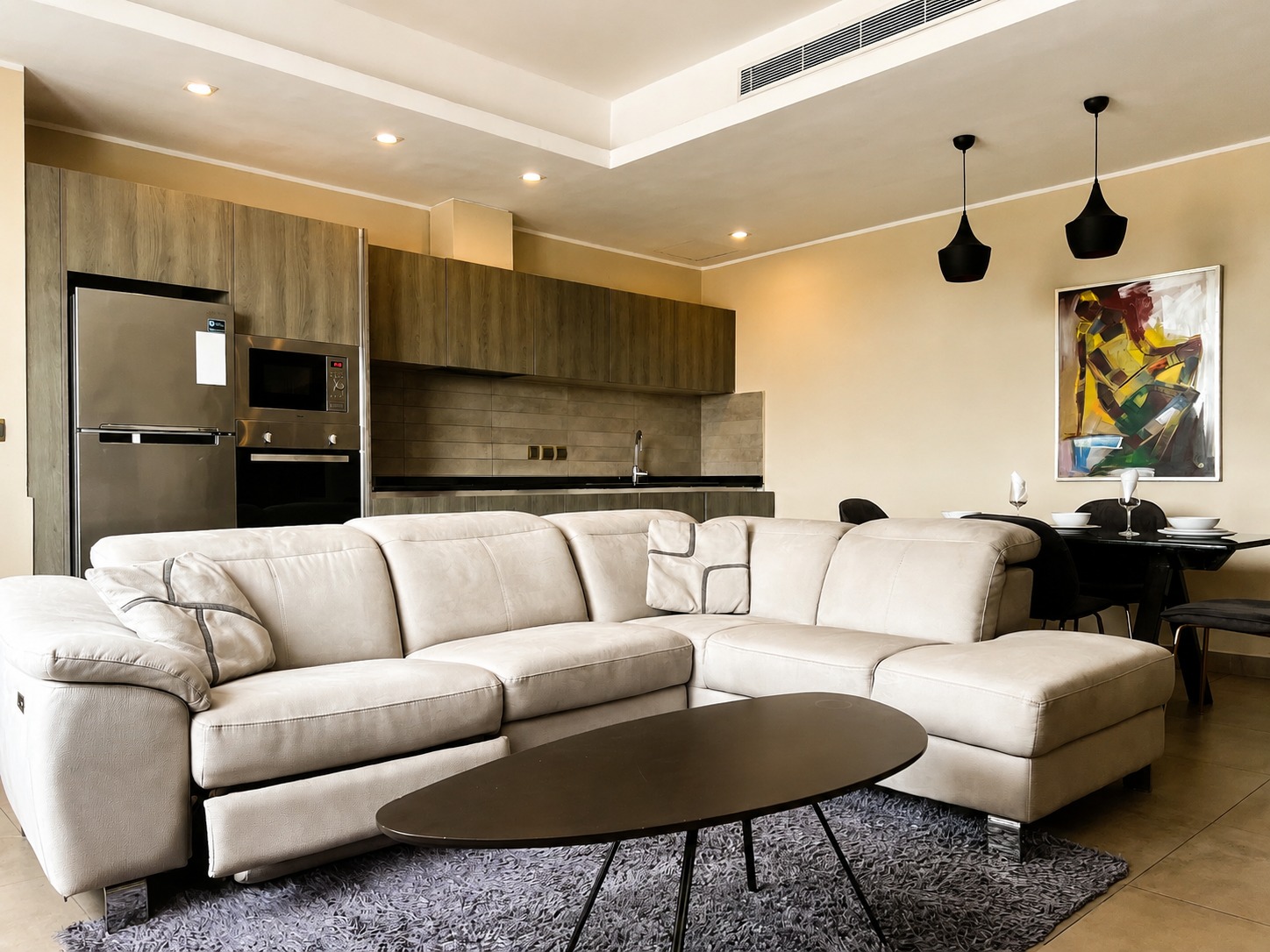 Cliffside Apartment, Airport Residential