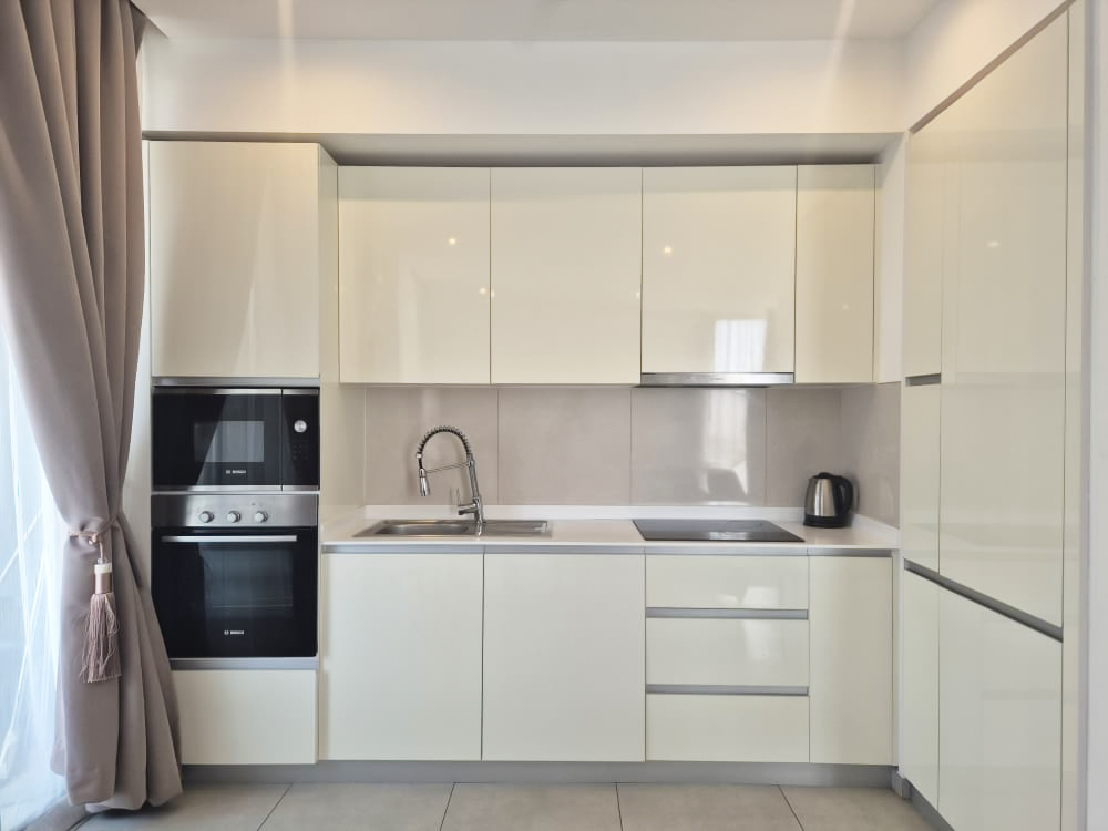 The Hamlet - main view