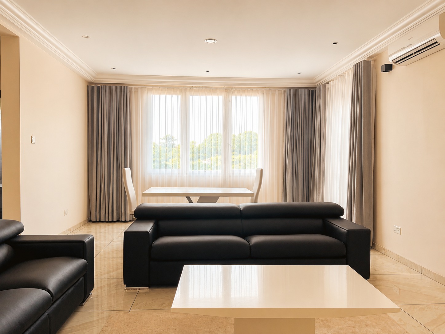 Cliffside Apartment, Airport Residential