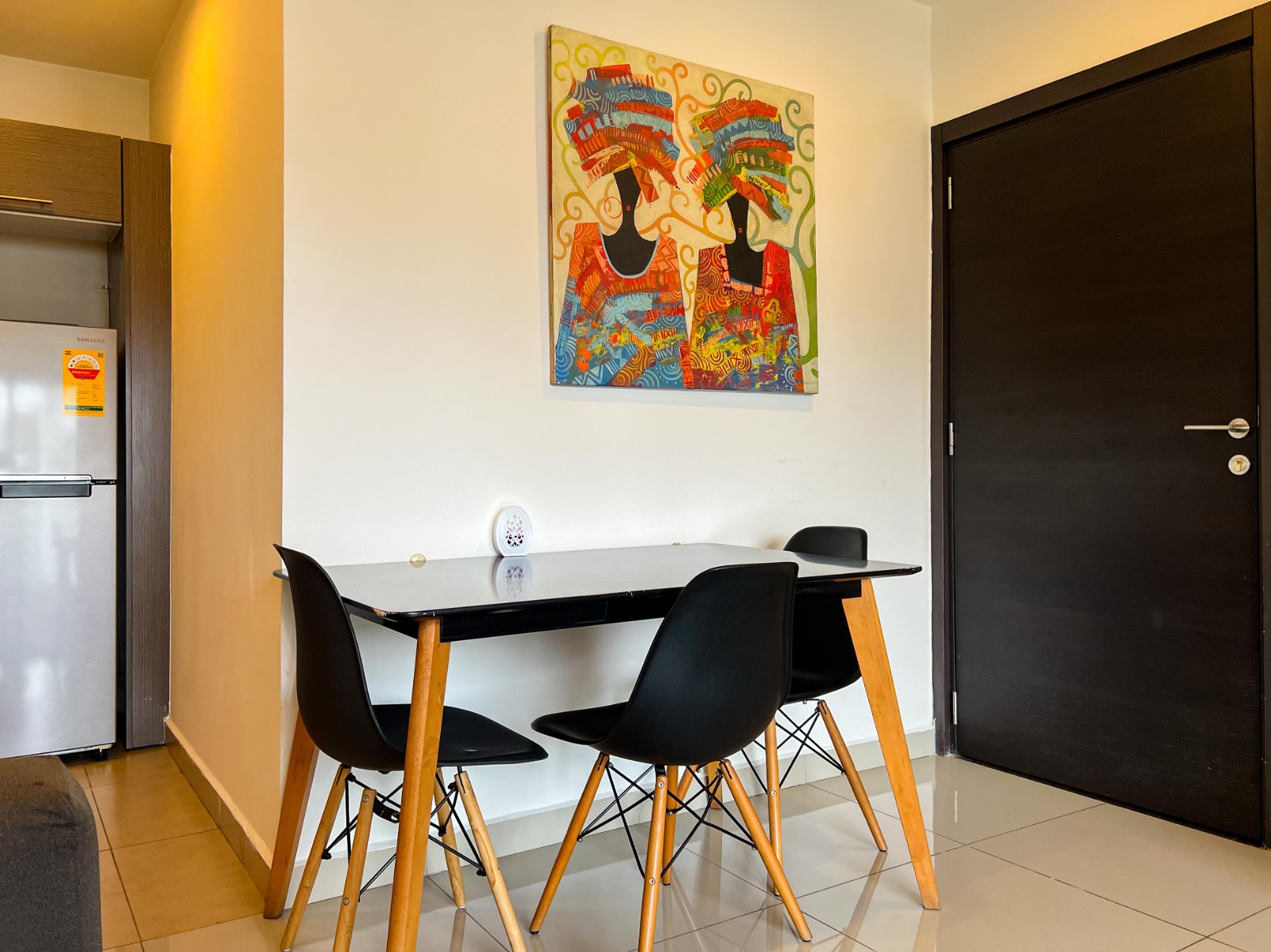 Cliffside Apartment, Airport Residential