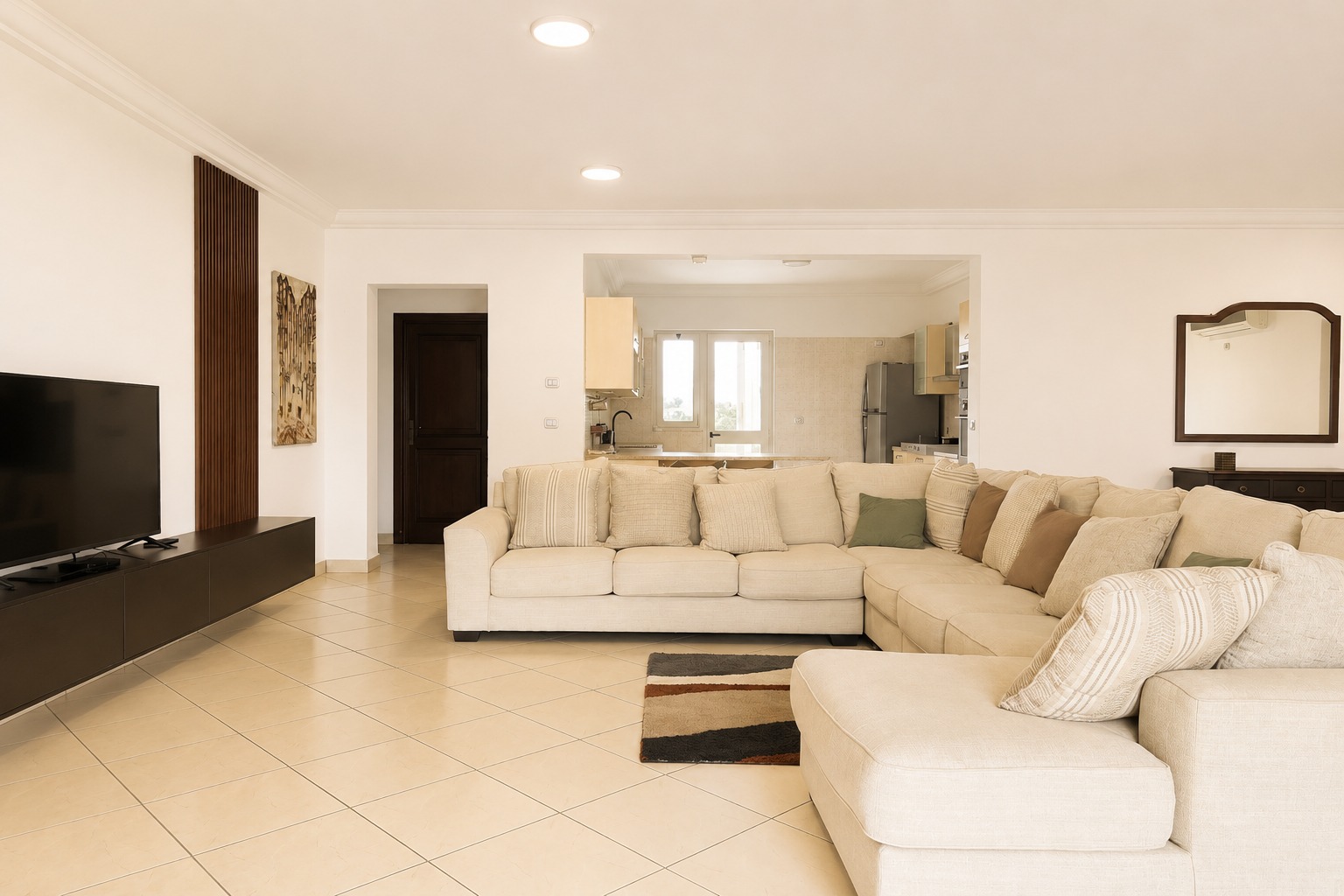 Cliffside Apartment, Airport Residential