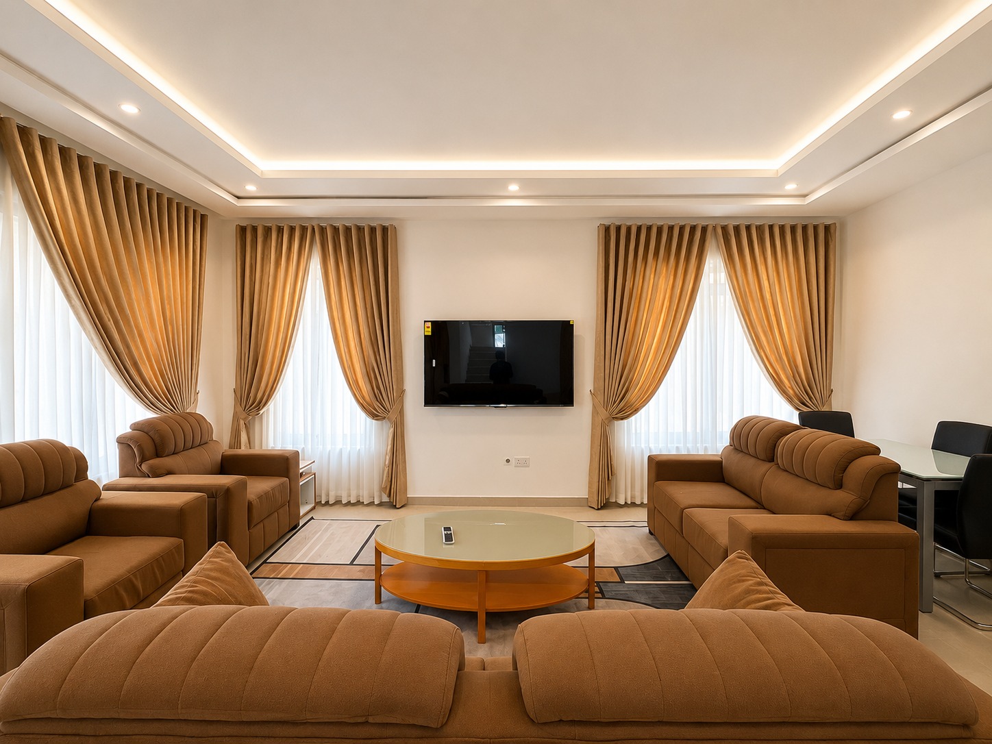 Cliffside Apartment, Airport Residential