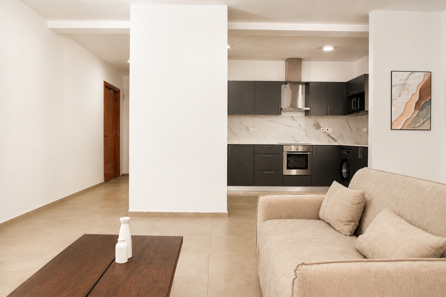 Cliffside Apartment, Airport Residential