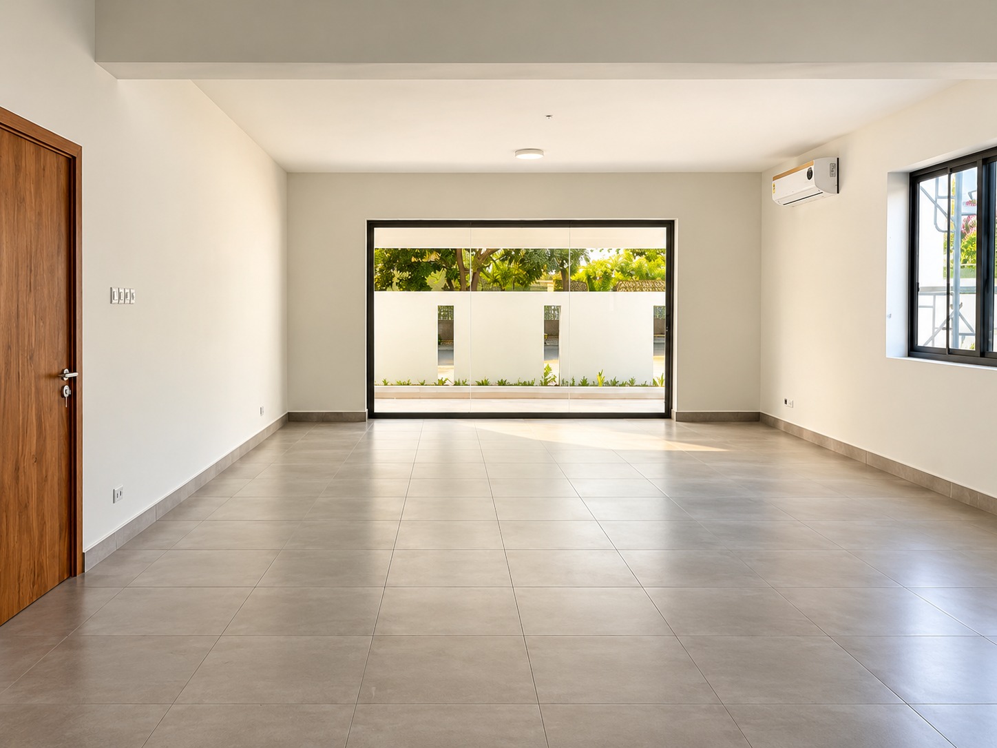 Cliffside Apartment, Airport Residential