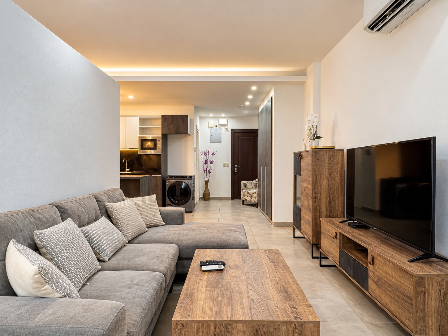 Cliffside Apartment, Airport Residential