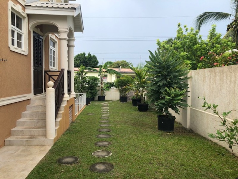 1 bed Apartment/Condo For Sale in Mount Standfast Gardens, 