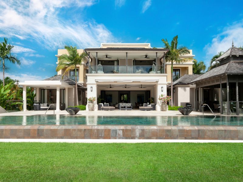 5 bed House/Villa For Sale in Apes Hill, 