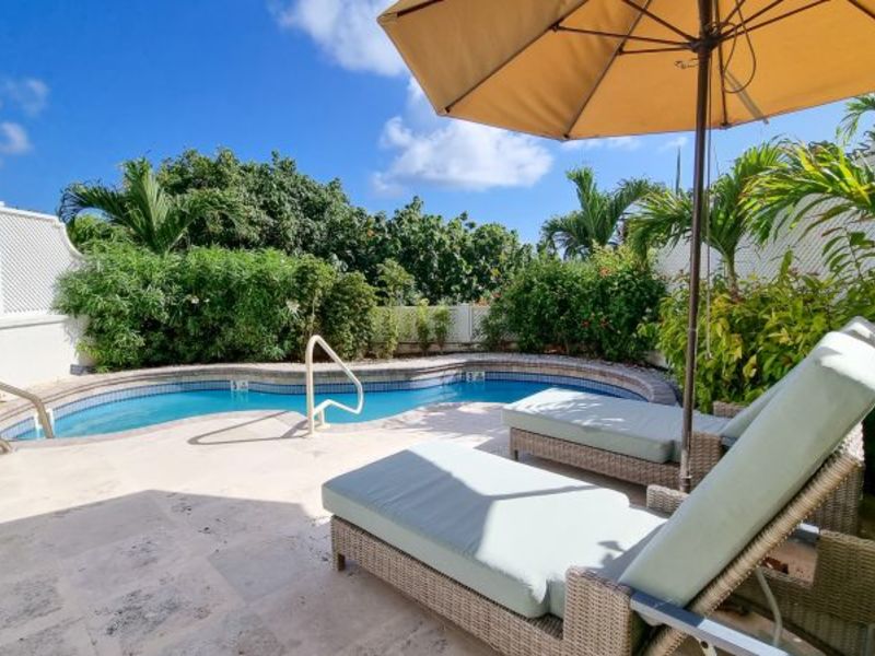 2 bed Apartment/Condo For Sale in Crane, 