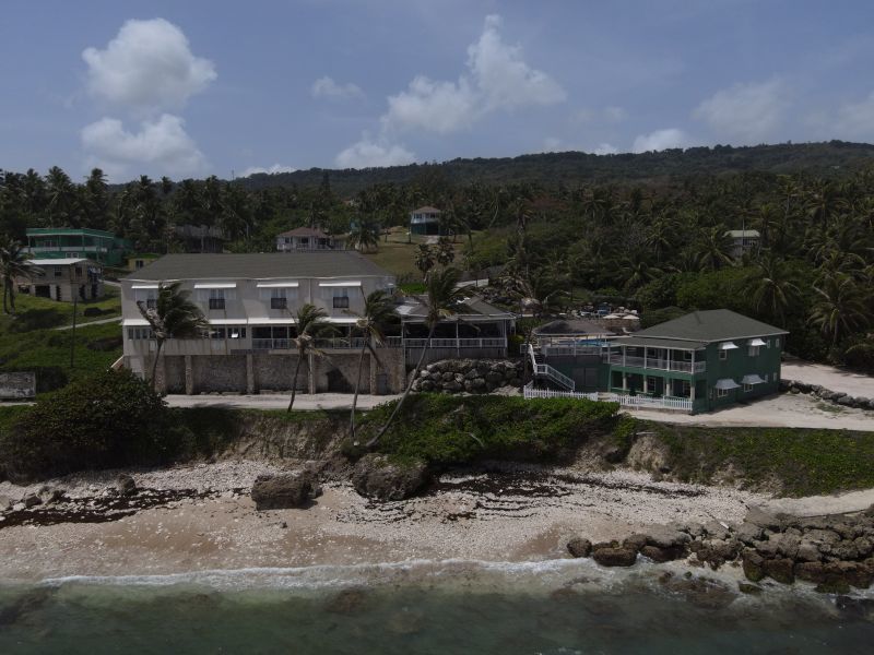 12 bed Hotel For Sale in Tent Bay, 