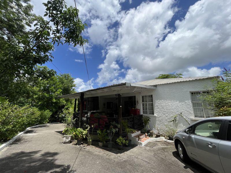 4 bed House/Villa For Rent in Pine Gardens, 