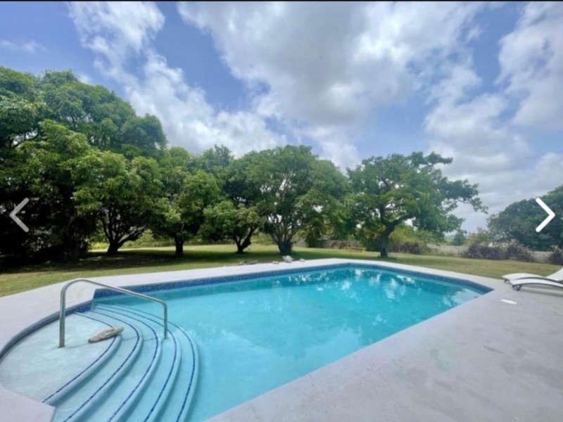 6 bed Apartment Block/Building For Sale in Horse Hill, 