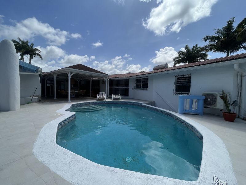 3 bed House/Villa For Rent in Sunset Ridge, 