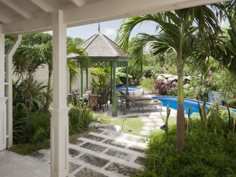 2 bed Apartment/Condo For Sale in Crane, 