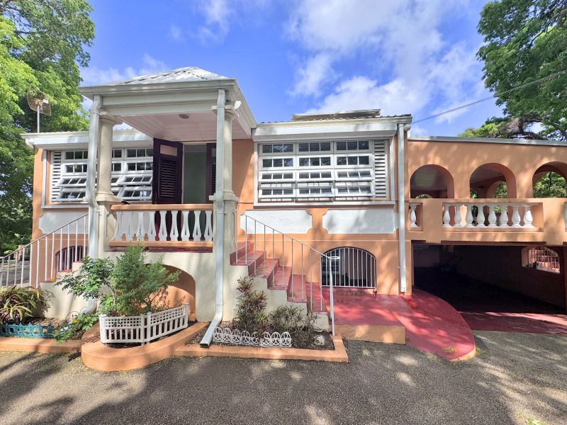 5 bed House/Villa For Sale in The Ivy, 