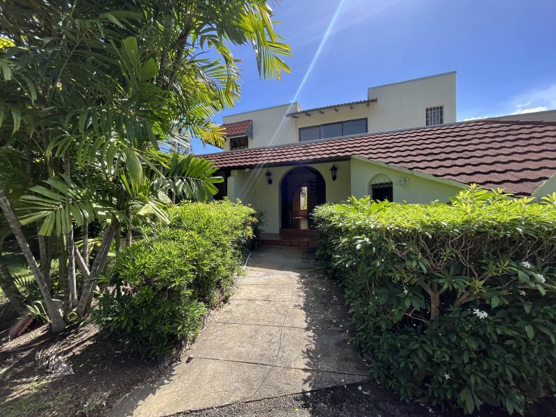 4 bed House/Villa For Sale in Holders, 