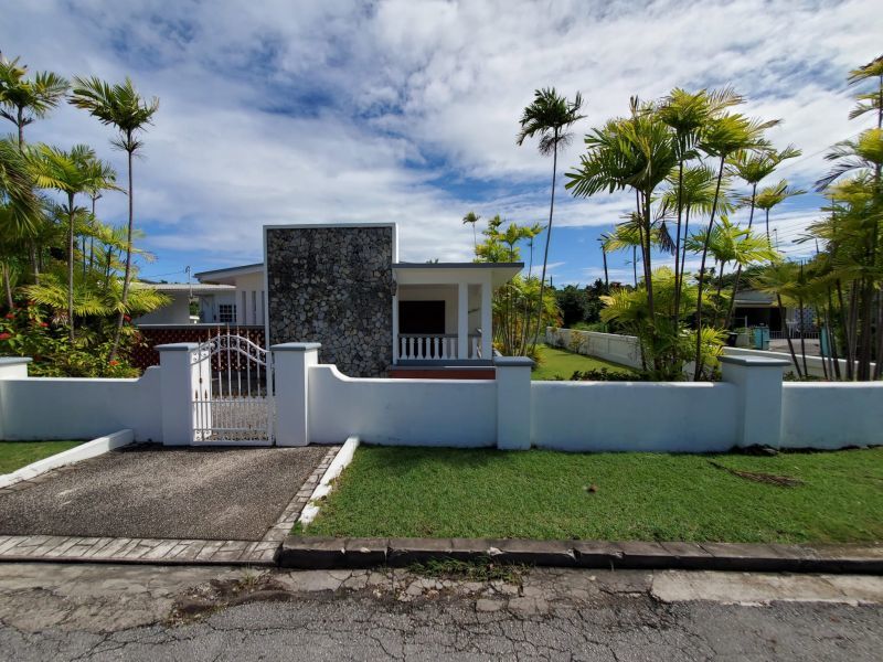 3 bed House/Villa For Sale in Pine Gardens, 