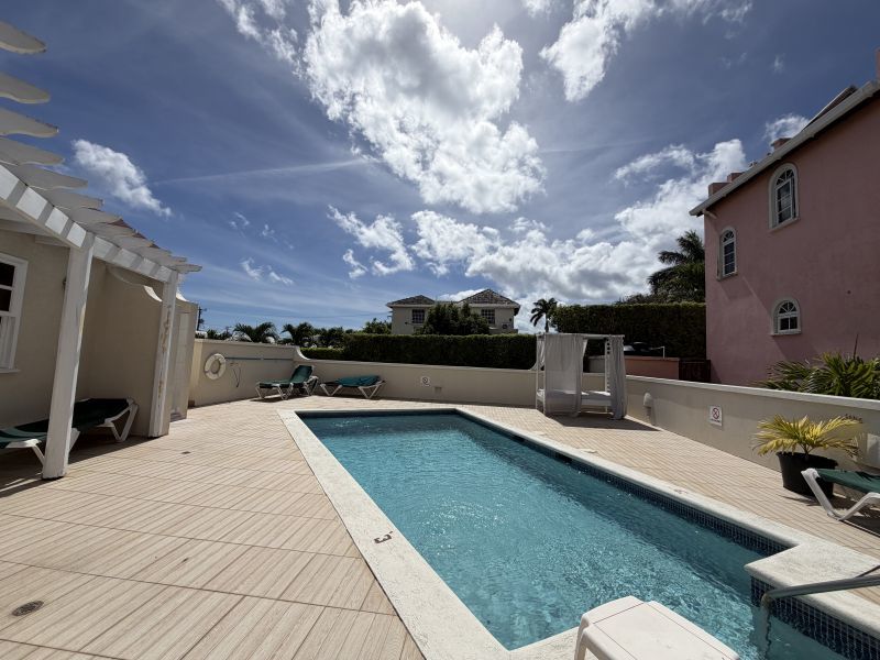 2 bed Townhouse For Rent in Dayrell's Road, 