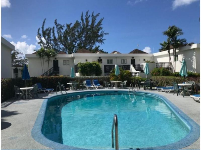 1 bed Apartment/Condo For Sale in Rockley, 